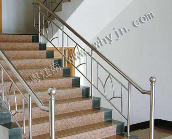 武漢不銹鋼欄桿加工時需要注意哪些？